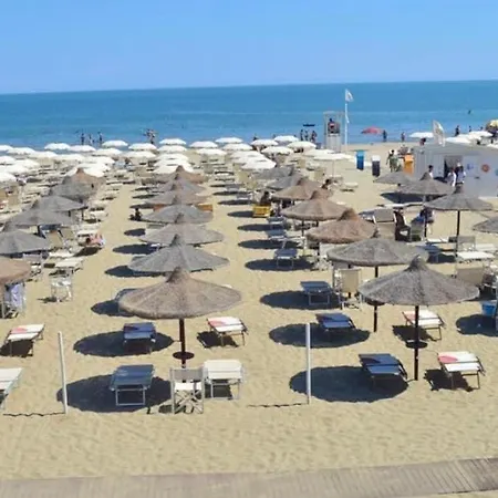 Casa Vacanza Dei Greci Barletta Exterior photo